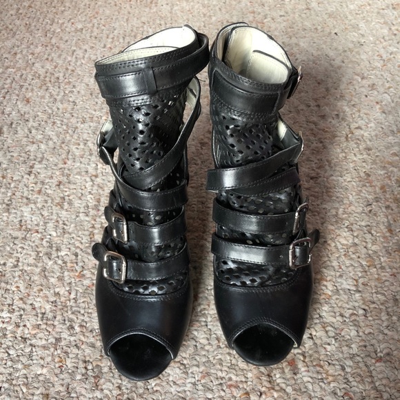 ✨ black leather ankle booties ✨ - Picture 4 of 12